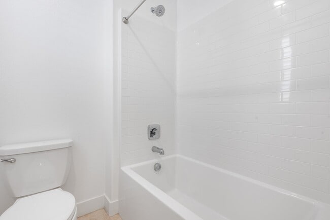 Building Photo - 408 Treble: Modern 4BR + Loft in Great Park, Irvine