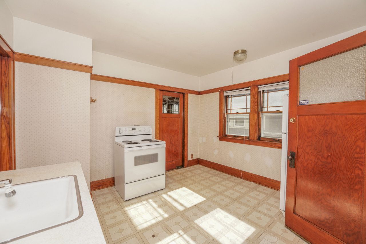 Building Photo - 2975 N 58th St