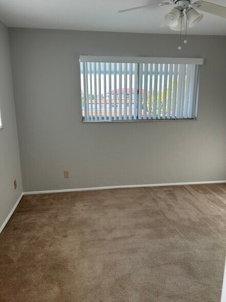 Office/Den off Kitchen - 1376 Chesapeake Ave