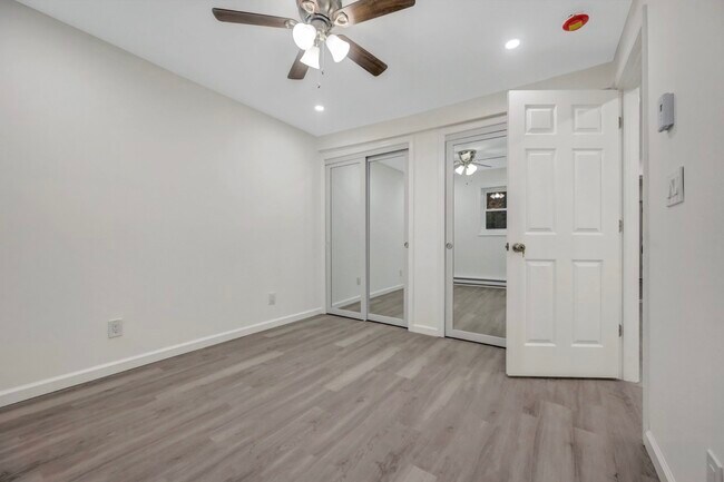 Building Photo - 752 Toll Rd