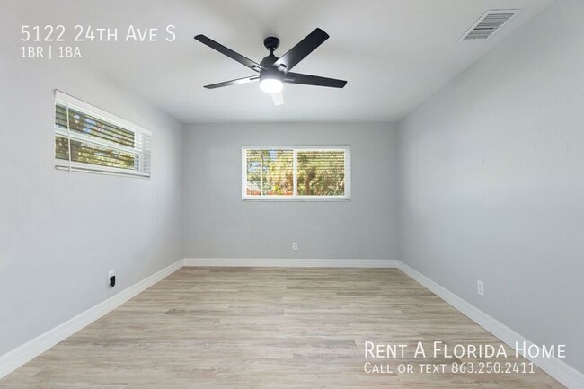 Building Photo - 5122 24th Ave S