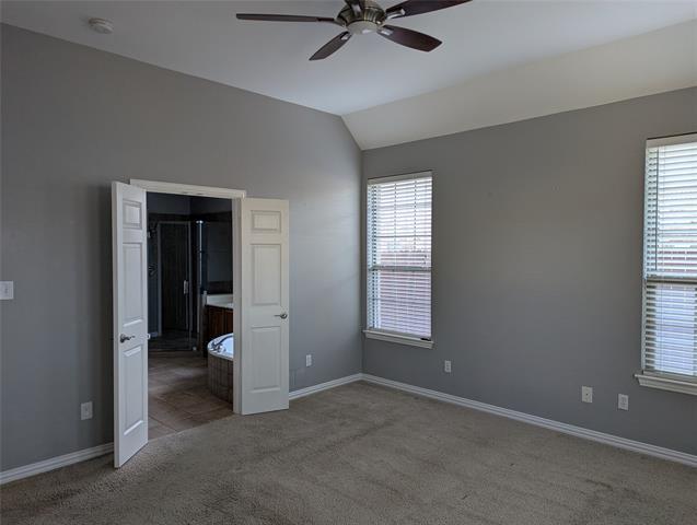 Building Photo - 305 Harvest Bend Dr