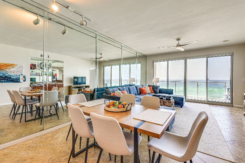 Building Photo - 1080 US-98