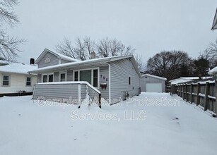 Building Photo - 111 Laurel St