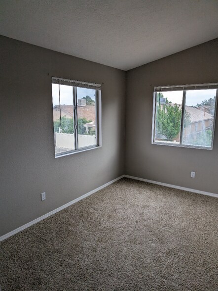 Building Photo - 6020 Canis Ave NW