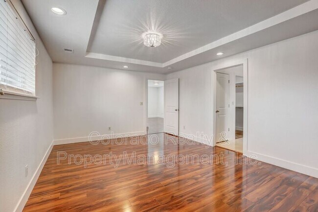 Building Photo - 2581 S Hazel Ct