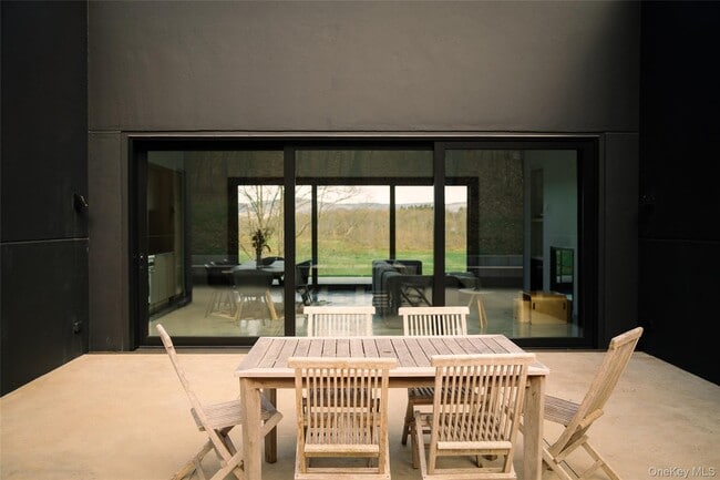 Building Photo - 279 Tompkins Rd