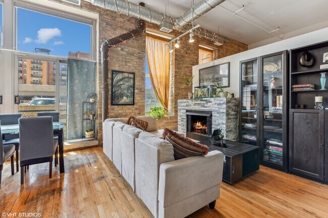 Building Photo - 417 S Jefferson St