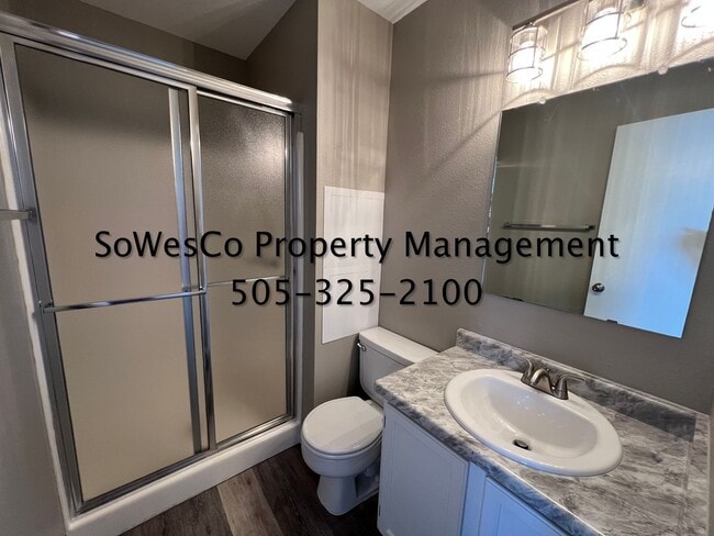 Building Photo - Beautifully Remodeled Condo (with seasonal pool)