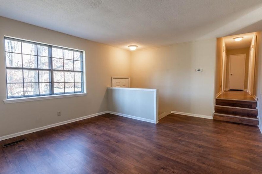 Building Photo - 306 Crisman St