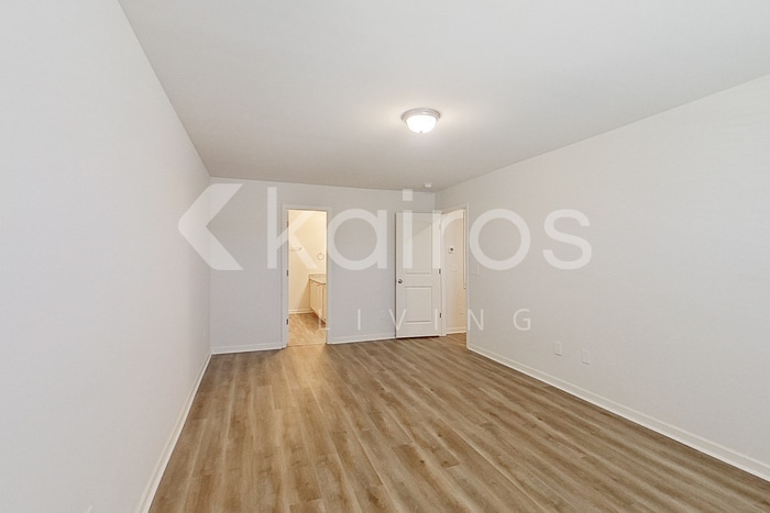 Building Photo - 3921 Miller Dr