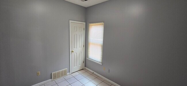 Building Photo - 6761 Whitten Pine Dr
