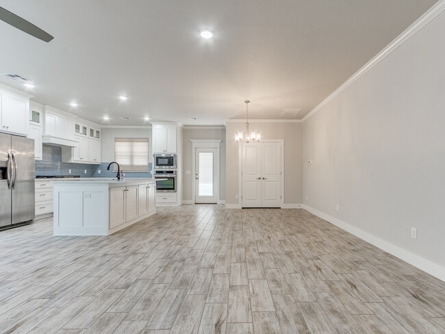 Building Photo - 6322 NW 178th Ter