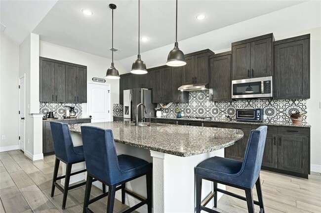 Building Photo - 117 White Steppe Way