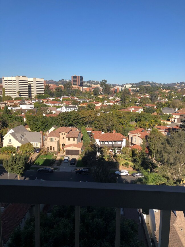 Living-room balcony view of Holmby Park - 10751 Wilshire Blvd