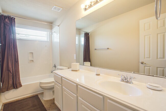 Building Photo - 166 Tortoise Creek Way