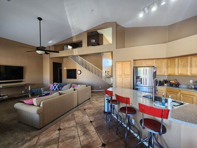 Building Photo - Stunning home in Chandler available for re...