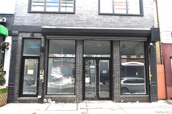 Building Photo - 3043 Fulton St