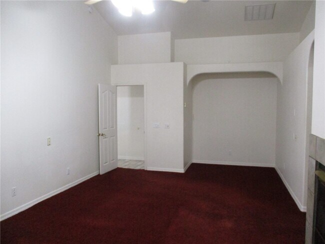 Building Photo - 2902 Desert Vista Dr