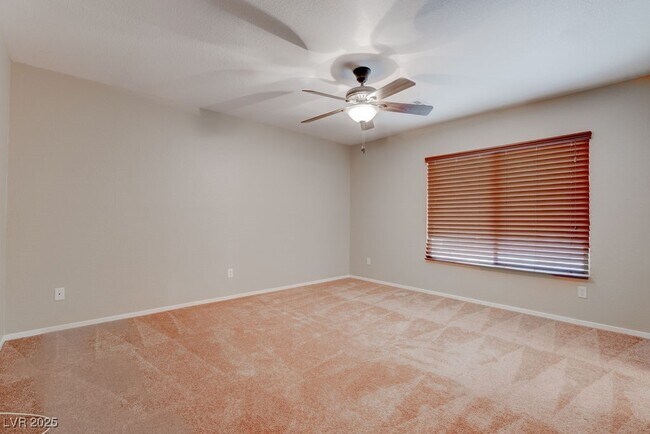 Building Photo - 8753 Country View Ave