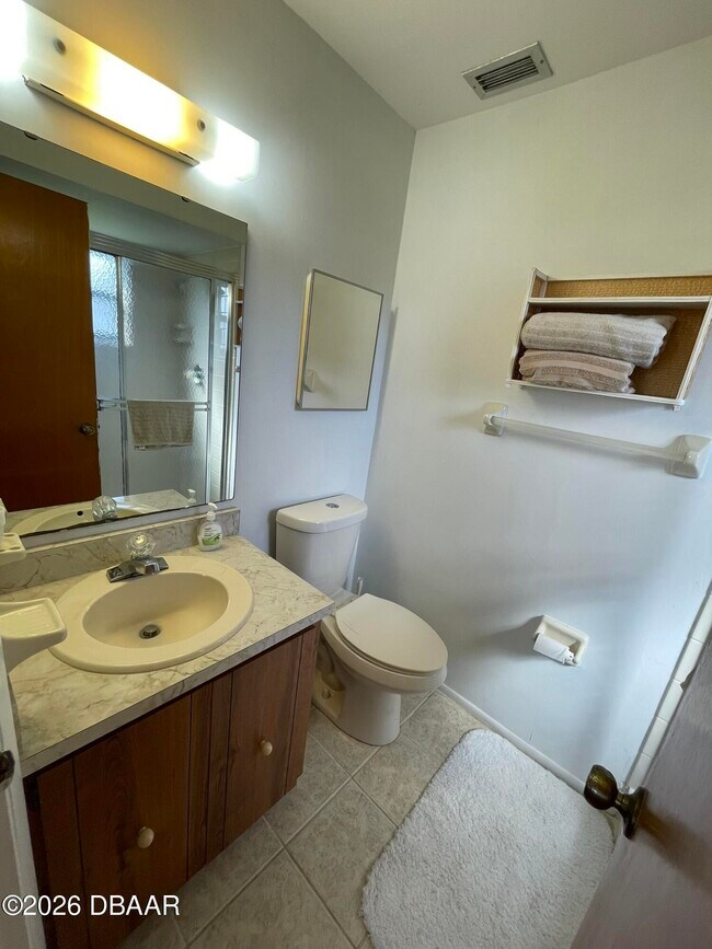 Building Photo - 1000 Egret Ct