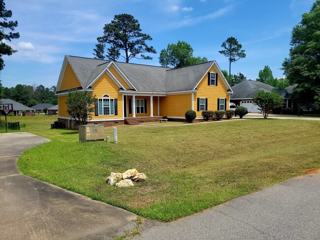 Building Photo - 3611 Castle Pines Ln