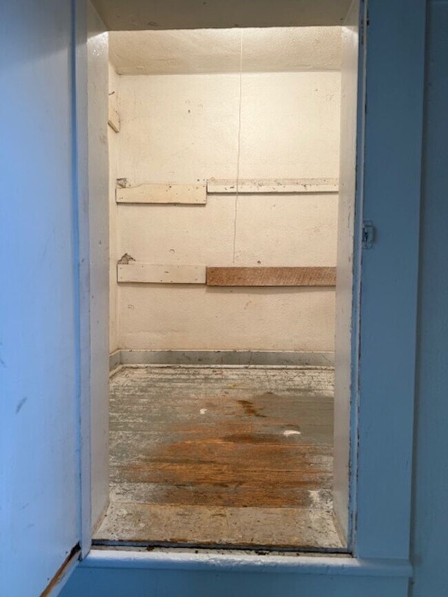 Building Photo - Thirteenth 2104 &amp; 2102