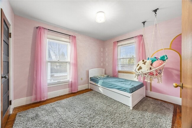 Building Photo - 373 Genesee St