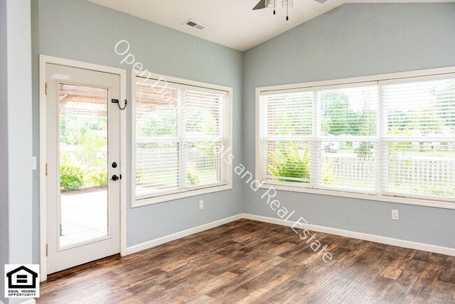 Building Photo - 6031 Melan Cove
