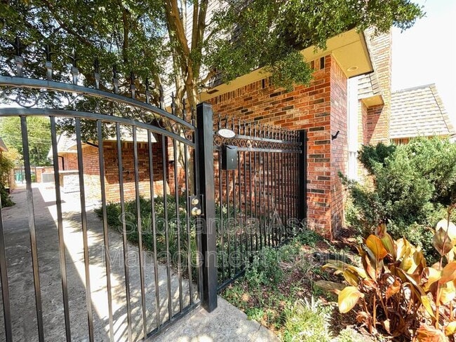 Building Photo - 2603 NW 50th St