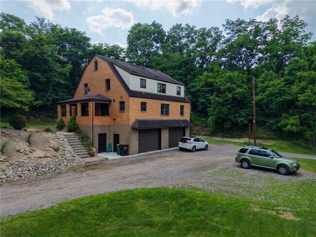 Building Photo - 4465 Mt Troy Rd Ext