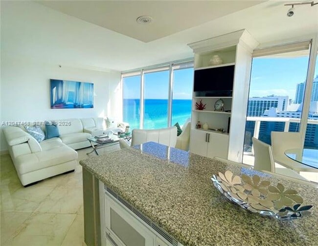 Building Photo - 4775 Collins Ave