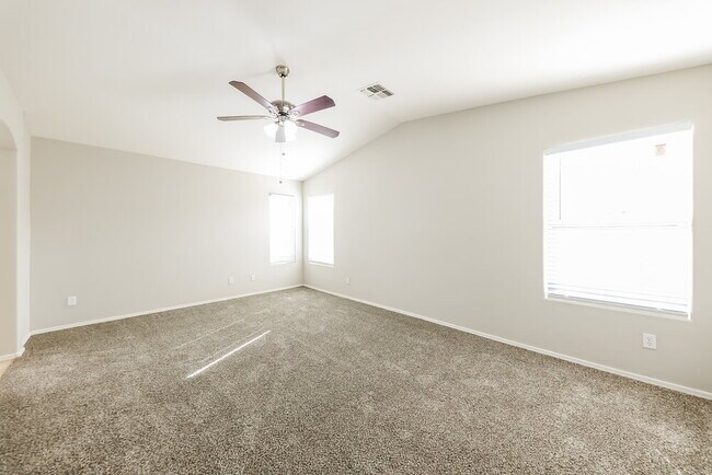 Building Photo - 15189 W Woodlands Ave