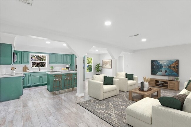 Building Photo - 5425 Jeffrey St