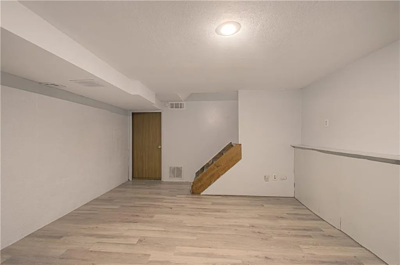 Building Photo - 9009 E 85th Terrace