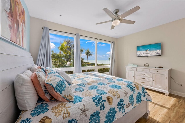 Building Photo - 3708 Gulf Dr