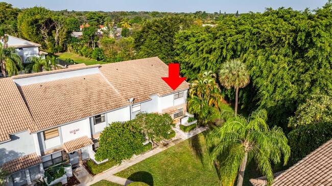 Building Photo - 9775 Riverside Dr