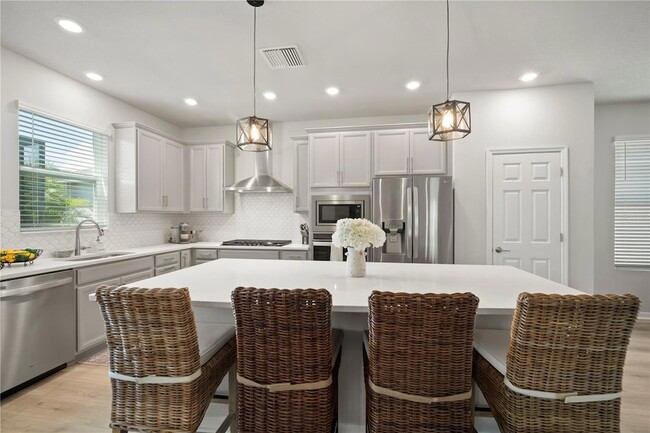 Building Photo - 5636 Silver Sun Dr