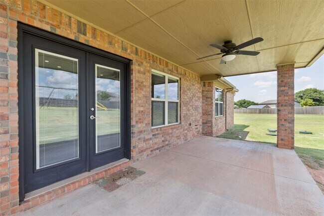 Building Photo - 13640 Ridge View Ln