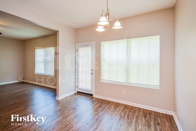 Building Photo - 5068 Pioneer Pkwy