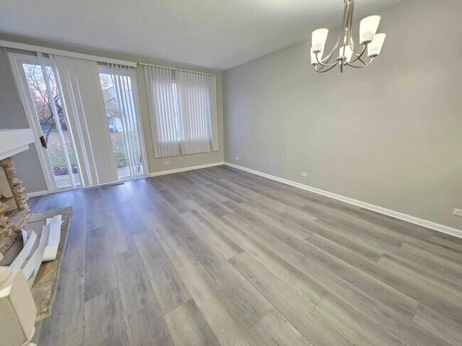 Building Photo - 3076 Kentshire Cir