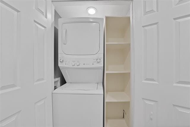 Building Photo - 2303 Park Hill Dr