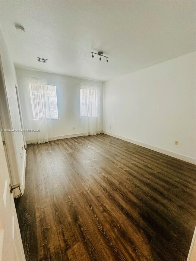Building Photo - 17021 SW 94th Terrace