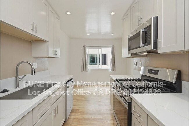 Building Photo - 2623 4th St
