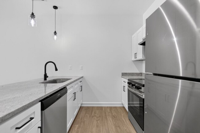 Building Photo - 922 Booker St
