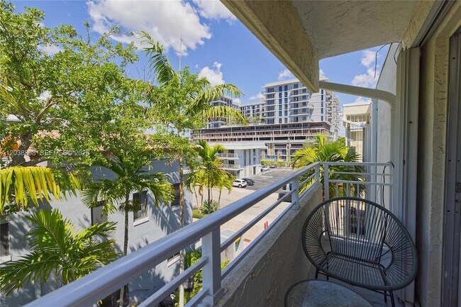 Building Photo - 5838 SW 74th Terrace