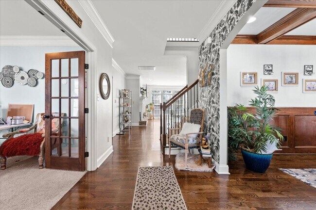 Building Photo - 5307 Bull St