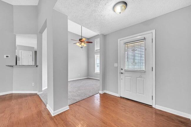 Building Photo - 825 Chatham Park Dr SW