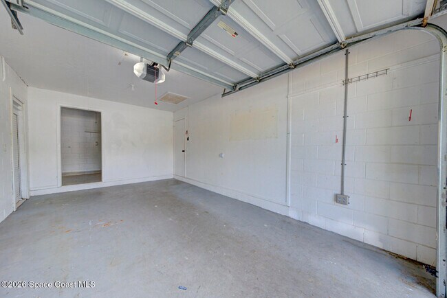 Building Photo - 2610 Via Napoli Ct