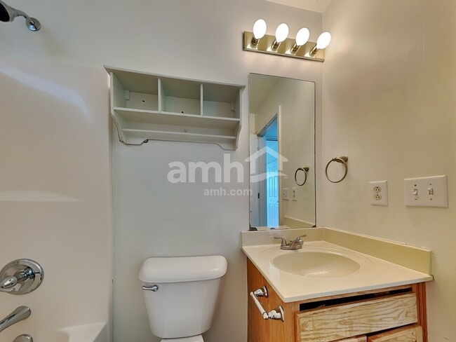 Building Photo - 2498 Port Kembla Dr